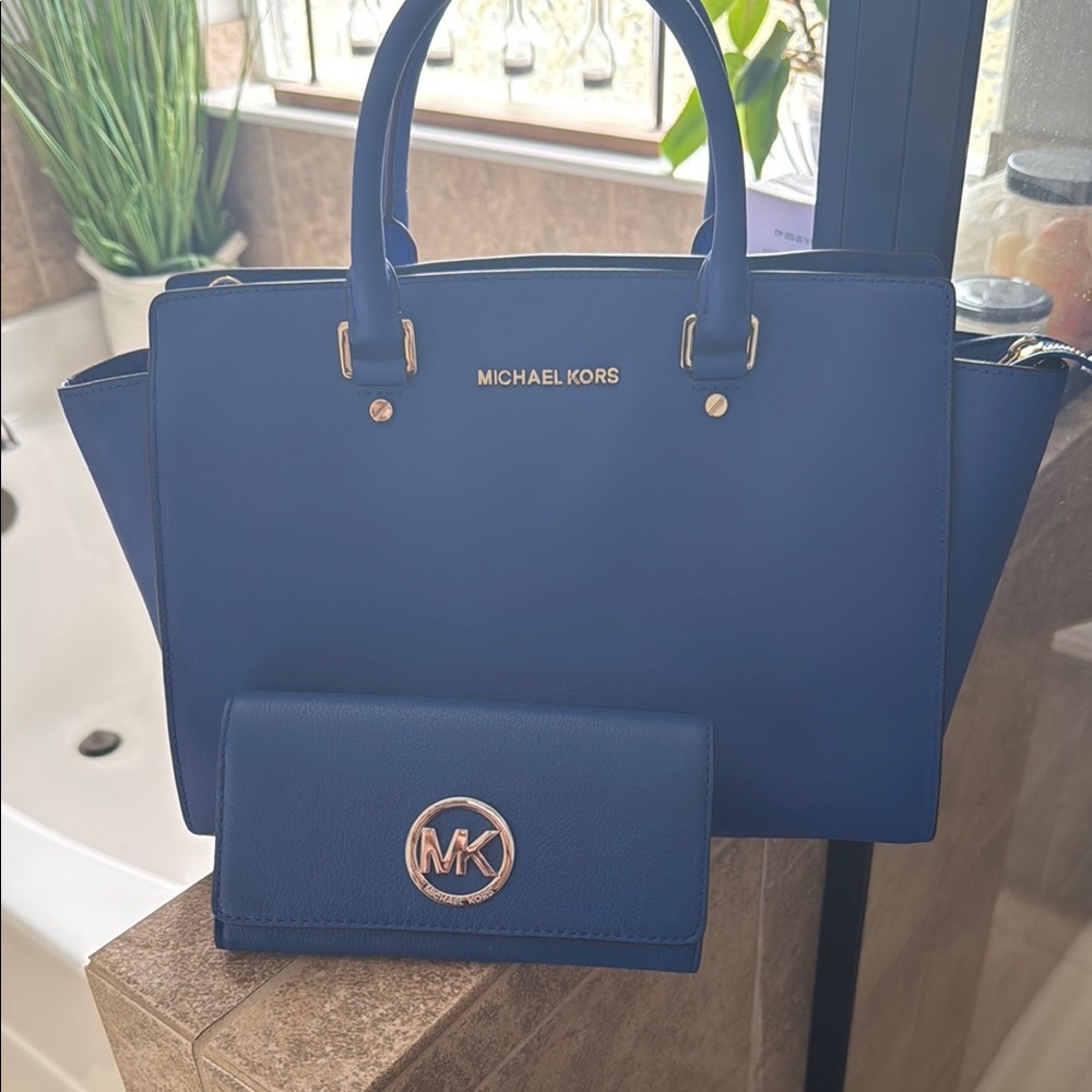 Brand New MICHAEL Michael Kors Blue Satchel Bag with wallet